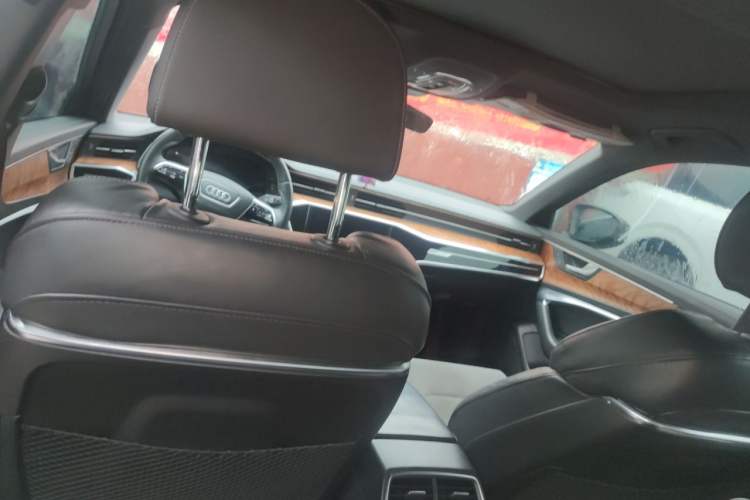 Used Audi A6L 2021 45 TFSI Enjoy Life Edition Headliner
