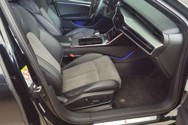 Used Audi A6L 2021 40 TFSI Luxury Dynamic Edition Interior 10