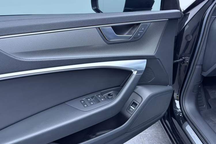 Used Audi A6L 2021 40 TFSI Luxury Dynamic Edition Interior 2