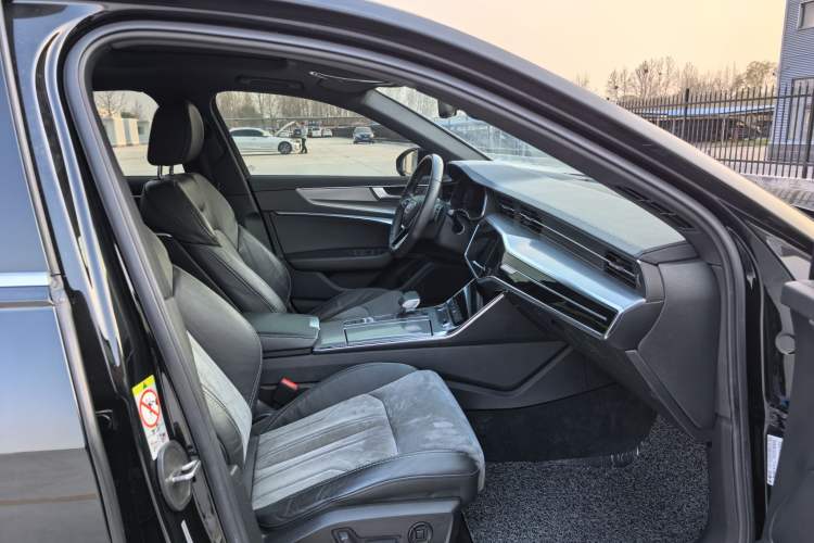 Used Audi A6L 2021 40 TFSI Luxury Dynamic Edition Interior 3