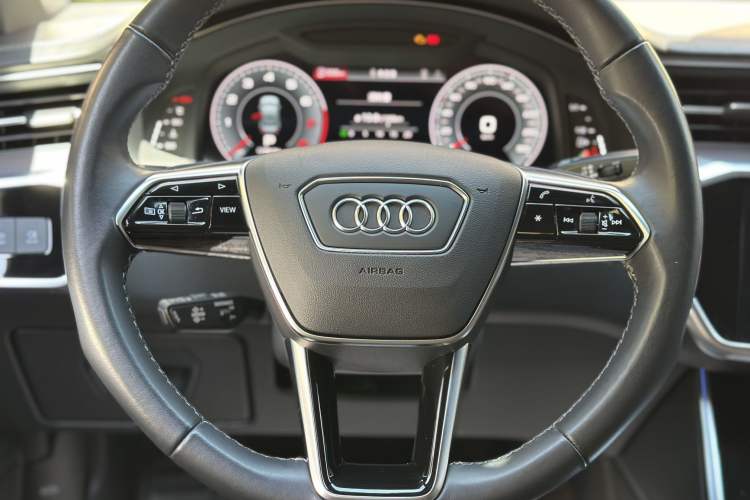 Used Audi A6L 2021 55 TFSI quattro Flagship Dynamic Model Interior 4