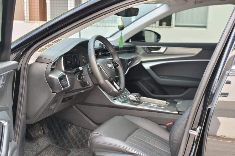 Used Audi A6L 2021 45 TFSI Prestige Elegant Edition Interior 8
