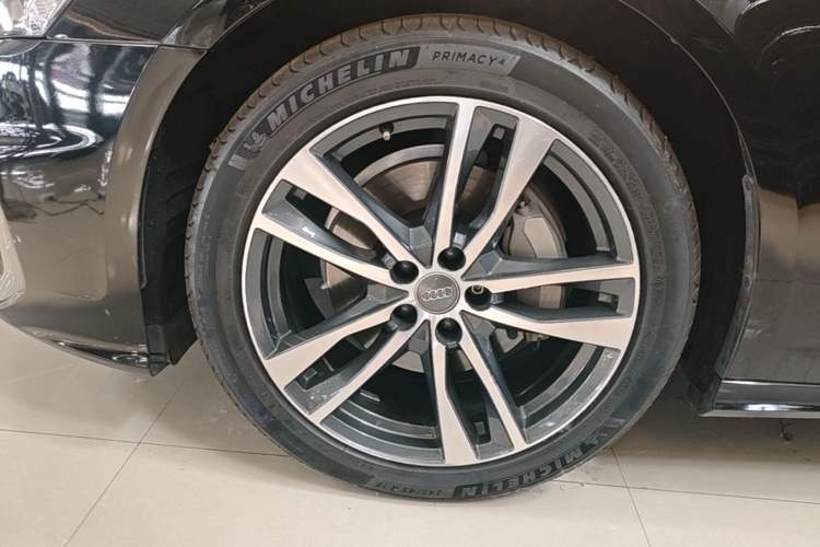 Used Audi A6L 2021 40 TFSI Luxury Dynamic Edition Left Front Wheel Hub