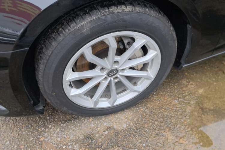 Used Audi A6L 2021 40 TFSI Luxury Prestige Edition Left Front Wheel Hub