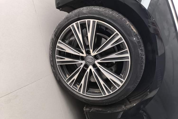 Used Audi A6L 2021 45 TFSI Prestige Dynamic Edition Left Front Wheel Hub