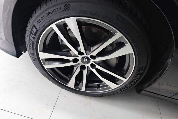Used Audi A6L 2021 40 TFSI Luxury Dynamic Edition Left Front Wheel Hub