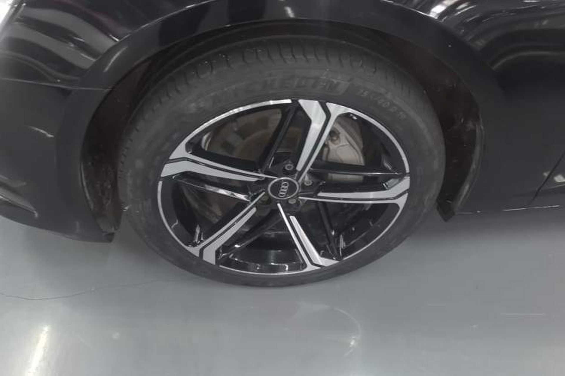 Used Audi A6L 2021 45 TFSI Prestige Elegant Edition Left Front Wheel Hub