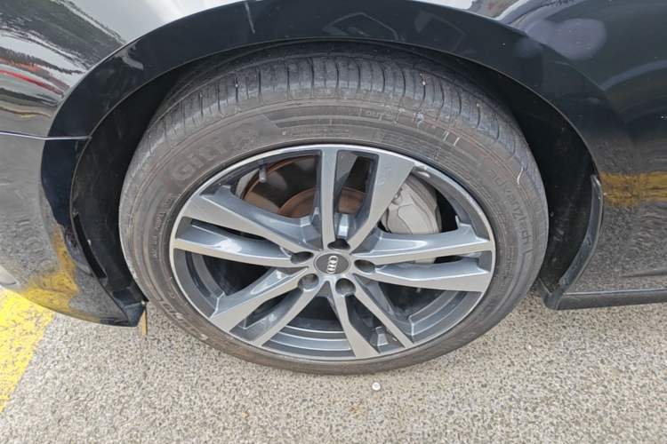 Used Audi A6L 2021 40 TFSI Luxury Dynamic Edition Left Front Wheel Hub