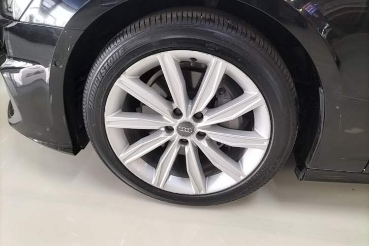Used Audi A6L 2021 45 TFSI Prestige Dynamic Edition Left Front Wheel Hub