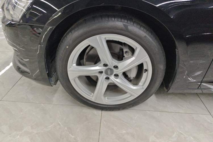 Used Audi A6L 2021 45 TFSI quattro Prestige Elegant Edition Left Front Wheel Hub