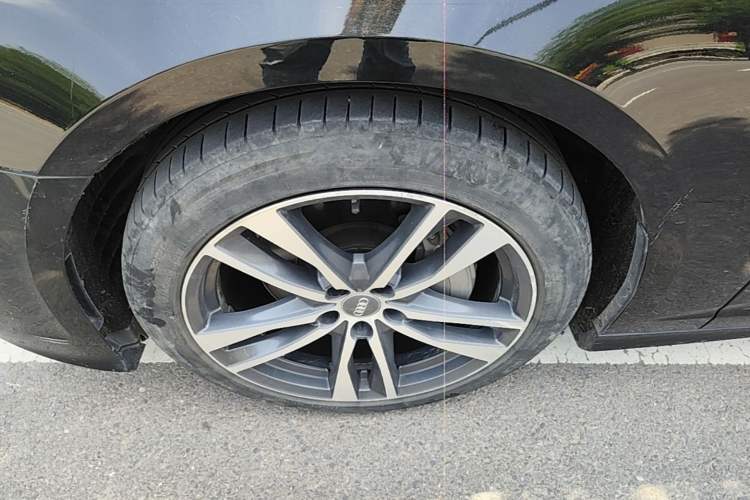 Used Audi A6L 2021 40 TFSI Luxury Dynamic Edition Left Front Wheel Hub