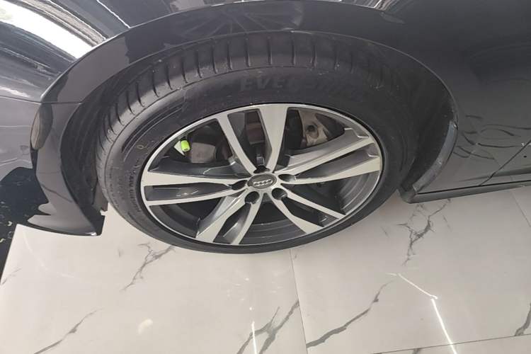 Used Audi A6L 2021 40 TFSI Luxury Dynamic Edition Left Front Wheel Hub