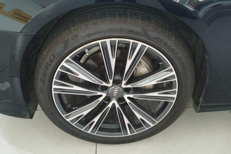 Used Audi A6L 2021 45 TFSI quattro Prestige Dynamic Edition Left Front Wheel Hub