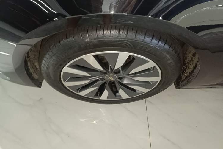 Used Audi A6L 2021 45 TFSI Prestige Elegant Edition Left Front Wheel Hub