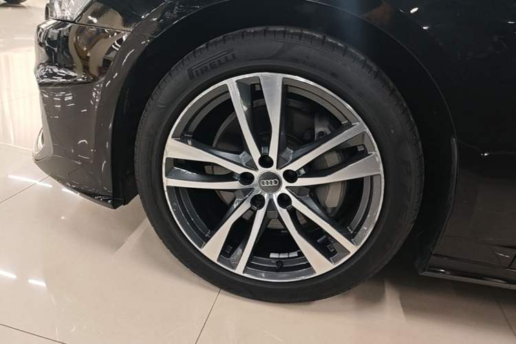 Used Audi A6L 2021 40 TFSI Luxury Dynamic Edition Left Front Wheel Hub