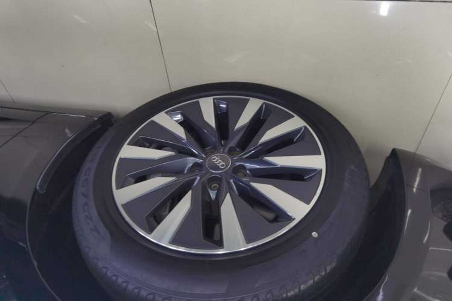 Used Audi A6L 2021 45 TFSI Prestige Elegant Edition Left Front Wheel Hub