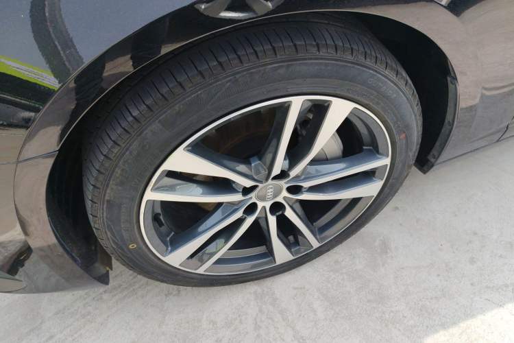 Used Audi A6L 2021 40 TFSI Luxury Prestige Edition Left Front Wheel Hub
