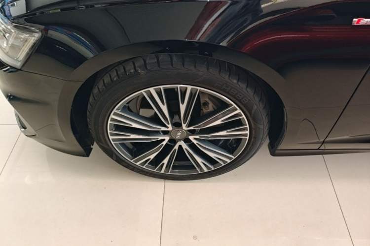 Used Audi A6L 2021 40 TFSI Luxury Dynamic Edition Left Front Wheel Hub