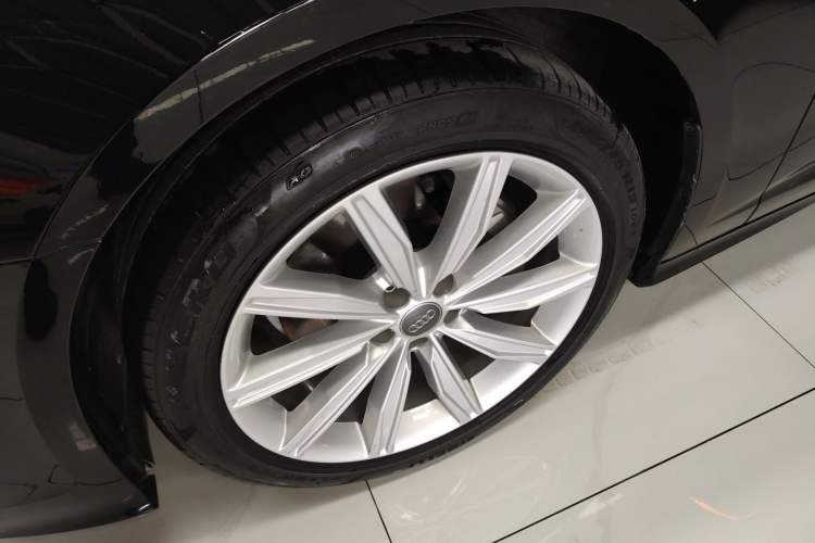 Used Audi A6L 2021 45 TFSI Prestige Dynamic Edition Left Front Wheel Hub