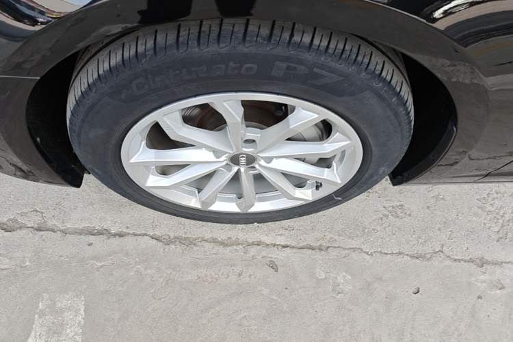 Used Audi A6L 2021 40 TFSI Luxury Prestige Edition Left Front Wheel Hub
