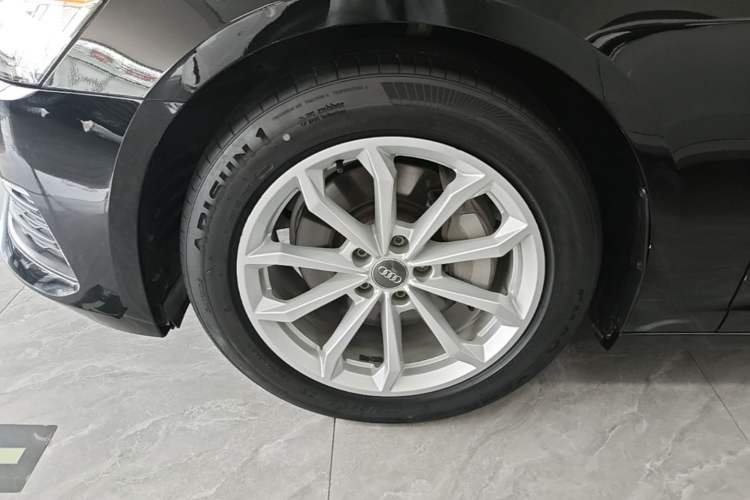 Used Audi A6L 2021 40 TFSI Luxury Prestige Edition Left Front Wheel Hub