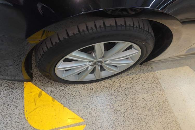 Used Audi A6L 2021 45 TFSI Prestige Dynamic Edition Left Front Wheel Hub