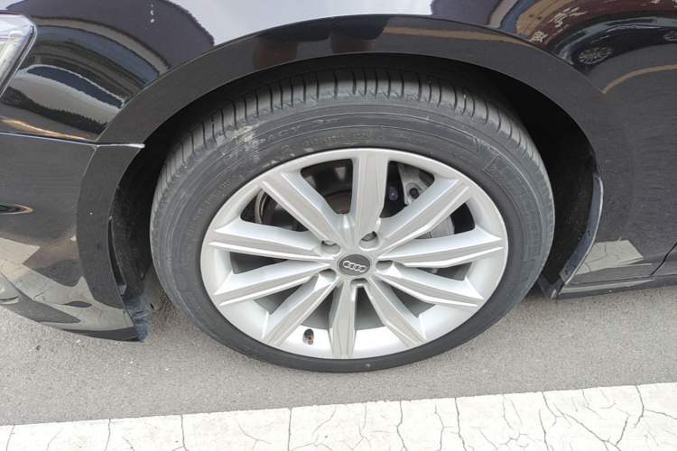 Used Audi A6L 2021 45 TFSI Prestige Dynamic Edition Left Front Wheel Hub