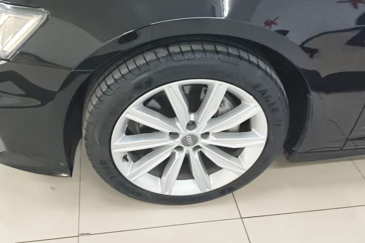 Used Audi A6L 2021 45 TFSI Prestige Dynamic Edition Left Front Wheel Hub