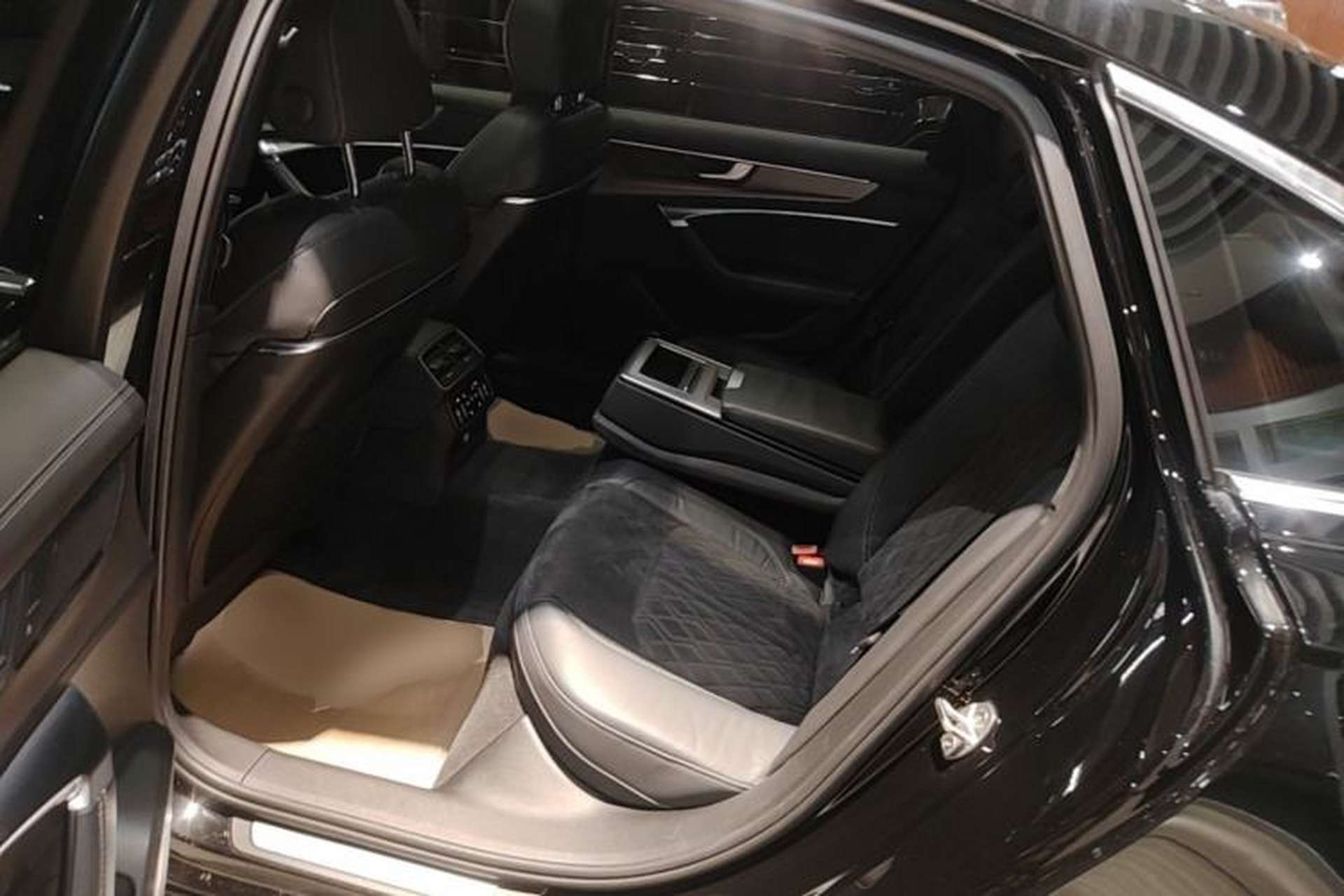 Used Audi A6L 2021 55 TFSI quattro Prestige Dynamic Edition Left Rear Seat