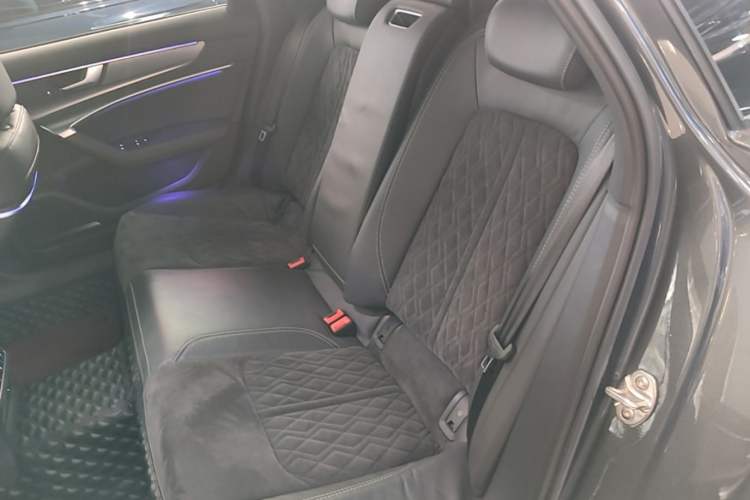 Used Audi A6L 2021 55 TFSI quattro Flagship Dynamic Model Left Rear Seat