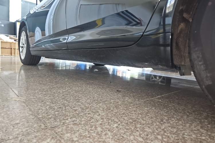 Used Audi A6L 2021 40 TFSI Luxury Prestige Edition Left Side Sill