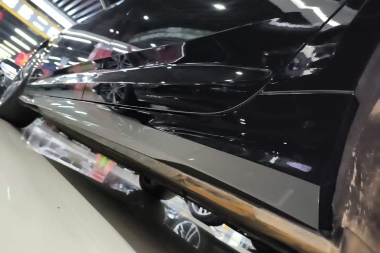 Used Audi A6L 2021 40 TFSI Luxury Dynamic Edition Left Side Sill