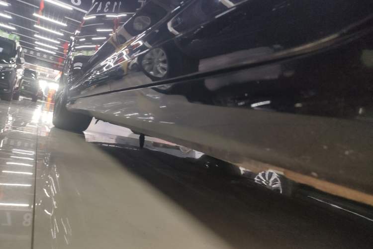 Used Audi A6L 2021 40 TFSI Luxury Dynamic Edition Left Side Sill