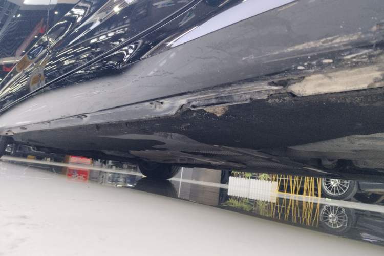 Used Audi A6L 2021 40 TFSI Luxury Dynamic Edition Left Side Sill
