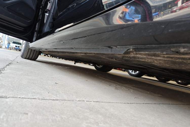 Used Audi A6L 2021 40 TFSI Luxury Prestige Edition Left Side Sill