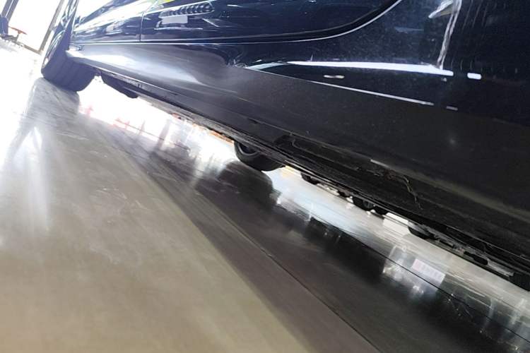 Used Audi A6L 2021 40 TFSI Luxury Dynamic Edition Left Side Sill