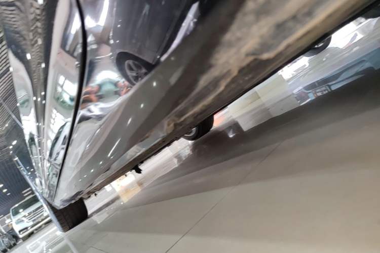 Used Audi A6L 2021 40 TFSI Luxury Prestige Edition Left Side Sill