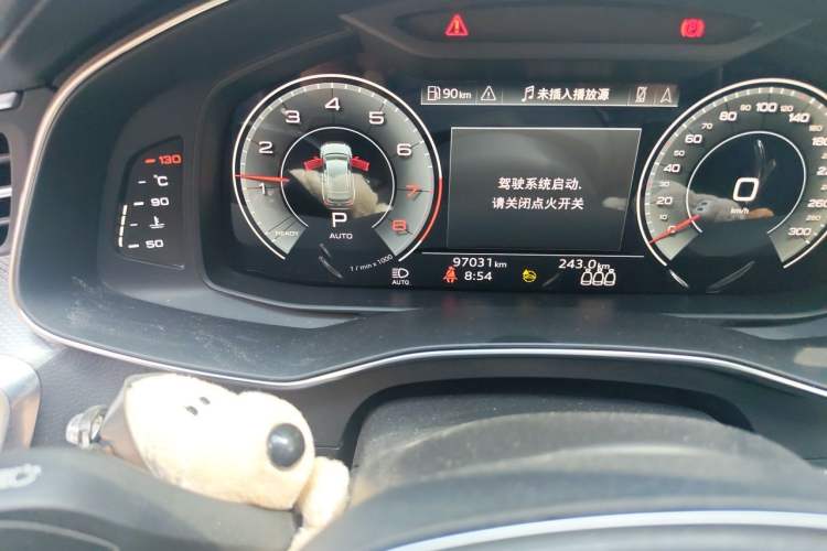 Used Audi A6L 2021 45 TFSI quattro Prestige Dynamic Edition Odometer Close Up