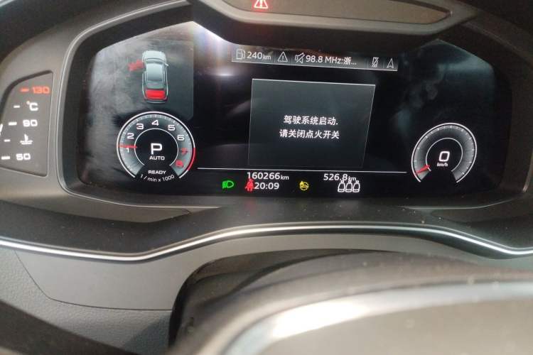 Used Audi A6L 2021 40 TFSI Luxury Dynamic Edition Odometer Close Up