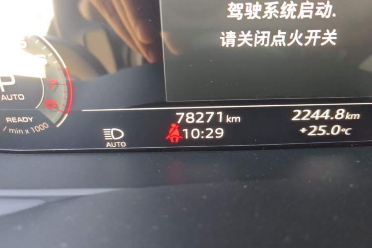 Used Audi A6L 2021 55 TFSI quattro Prestige Edition Odometer Close Up