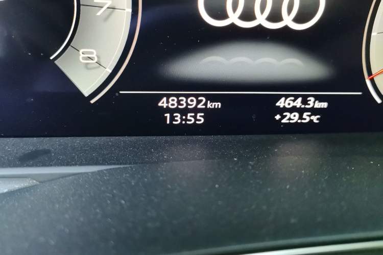 Used Audi A6L 2021 45 TFSI Prestige Dynamic Edition Odometer Close Up