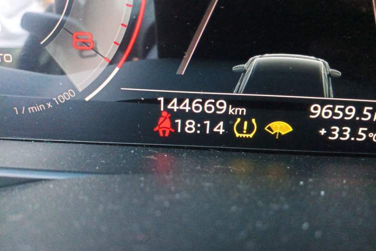 Used Audi A6L 2021 45 TFSI Prestige Dynamic Edition Odometer Close Up
