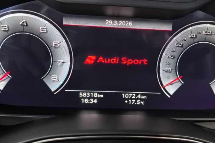 Used Audi A6L 2021 45 TFSI Prestige Dynamic Edition Odometer Close Up