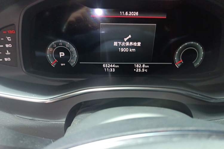 Used Audi A6L 2021 40 TFSI Luxury Dynamic Edition Odometer Close Up