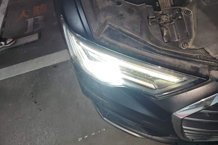 Used Audi A6L 2021 40 TFSI Luxury Dynamic Edition Right Front Headlight