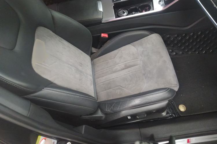 Used Audi A6L 2021 40 TFSI Luxury Dynamic Edition Right Front Seat