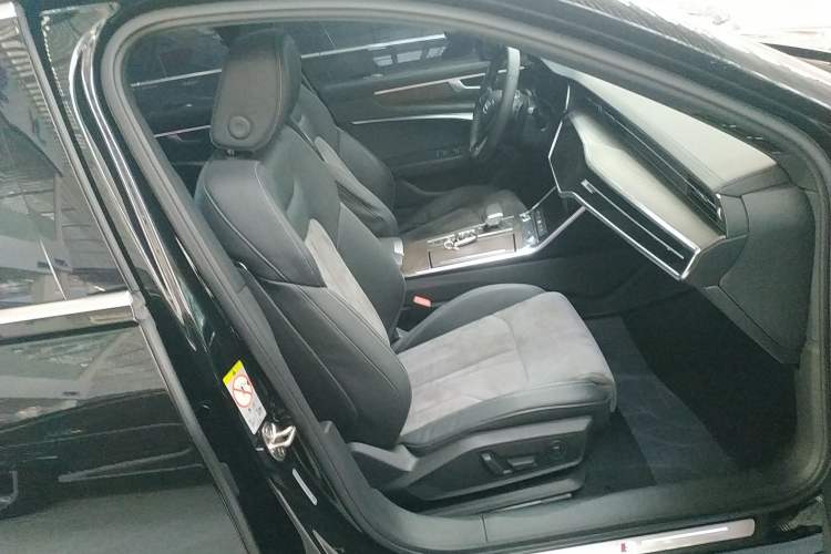Used Audi A6L 2021 45 TFSI Prestige Dynamic Edition Right Front Seat