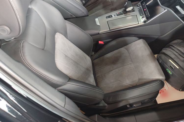 Used Audi A6L 2021 40 TFSI Luxury Dynamic Edition Right Front Seat