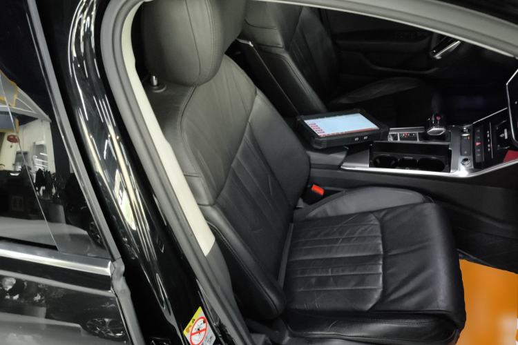 Used Audi A6L 2021 40 TFSI Luxury Prestige Edition Right Front Seat