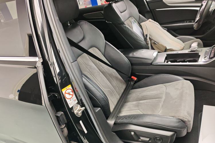 Used Audi A6L 2021 45 TFSI Prestige Dynamic Edition Right Front Seat